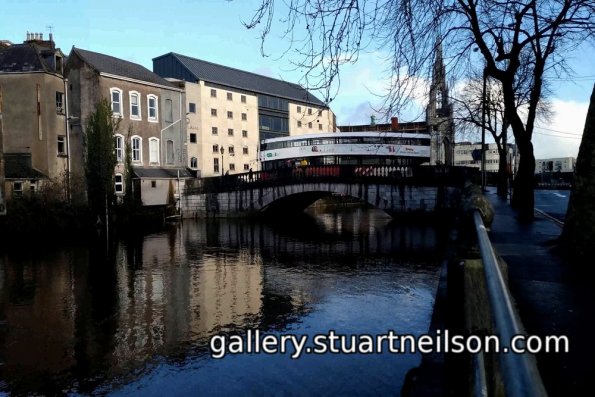 Stuart Neilson - 1c1 Bus on Parliament Bridge, from Sullivans Quay (video slit-scan)